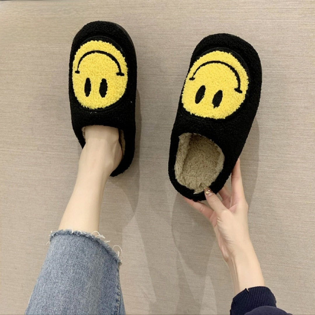 Cute Smile Pattern Fluffy Slippers