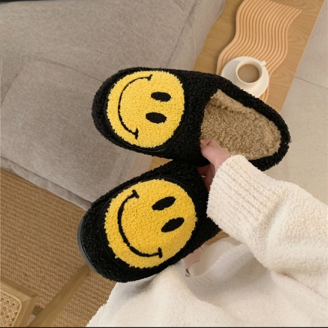 Cute Smile Pattern Fluffy Slippers